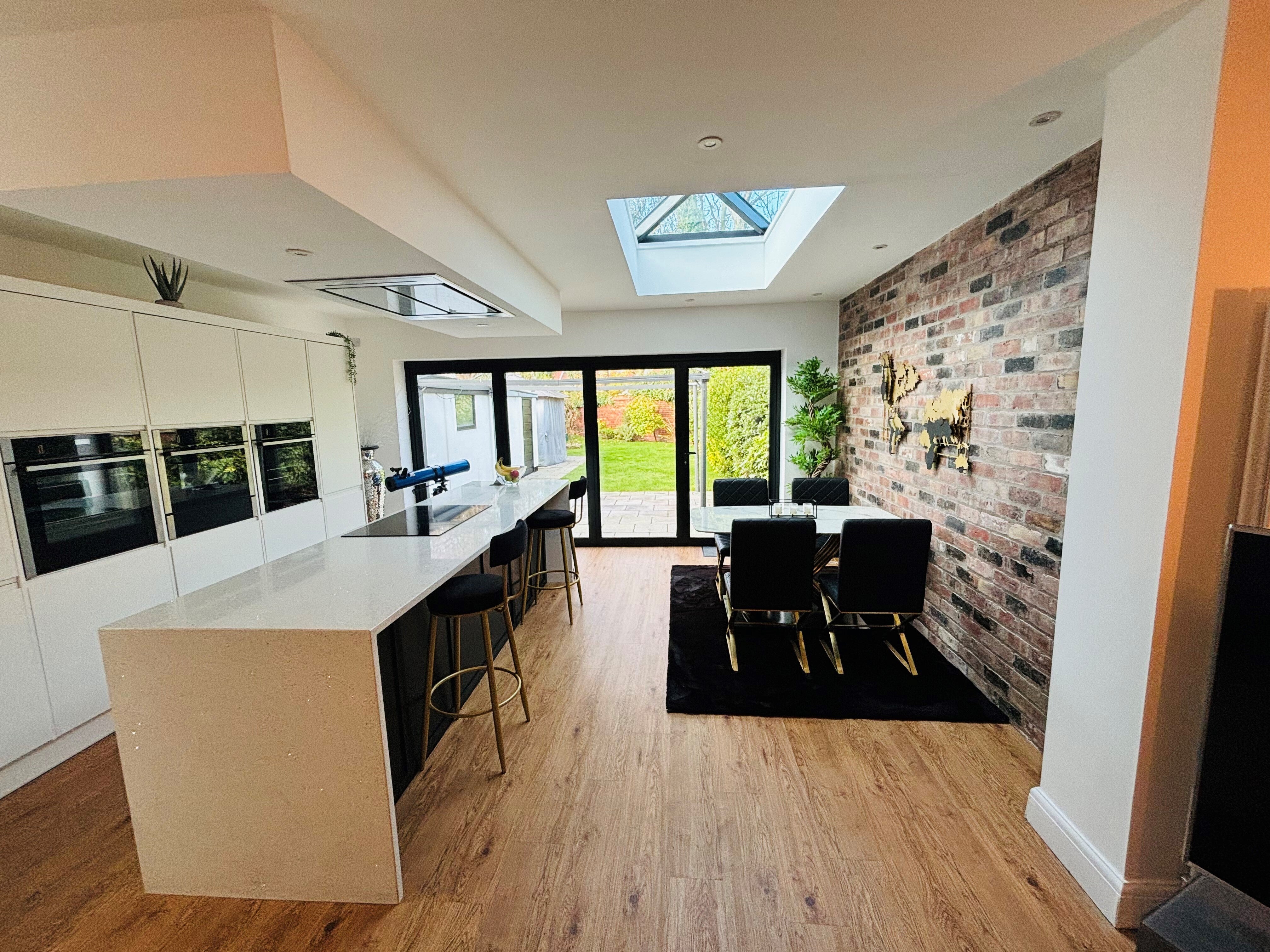 Flat Strathmore Drive in Crosby