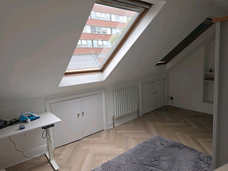 Room Coverton Road in Greater London