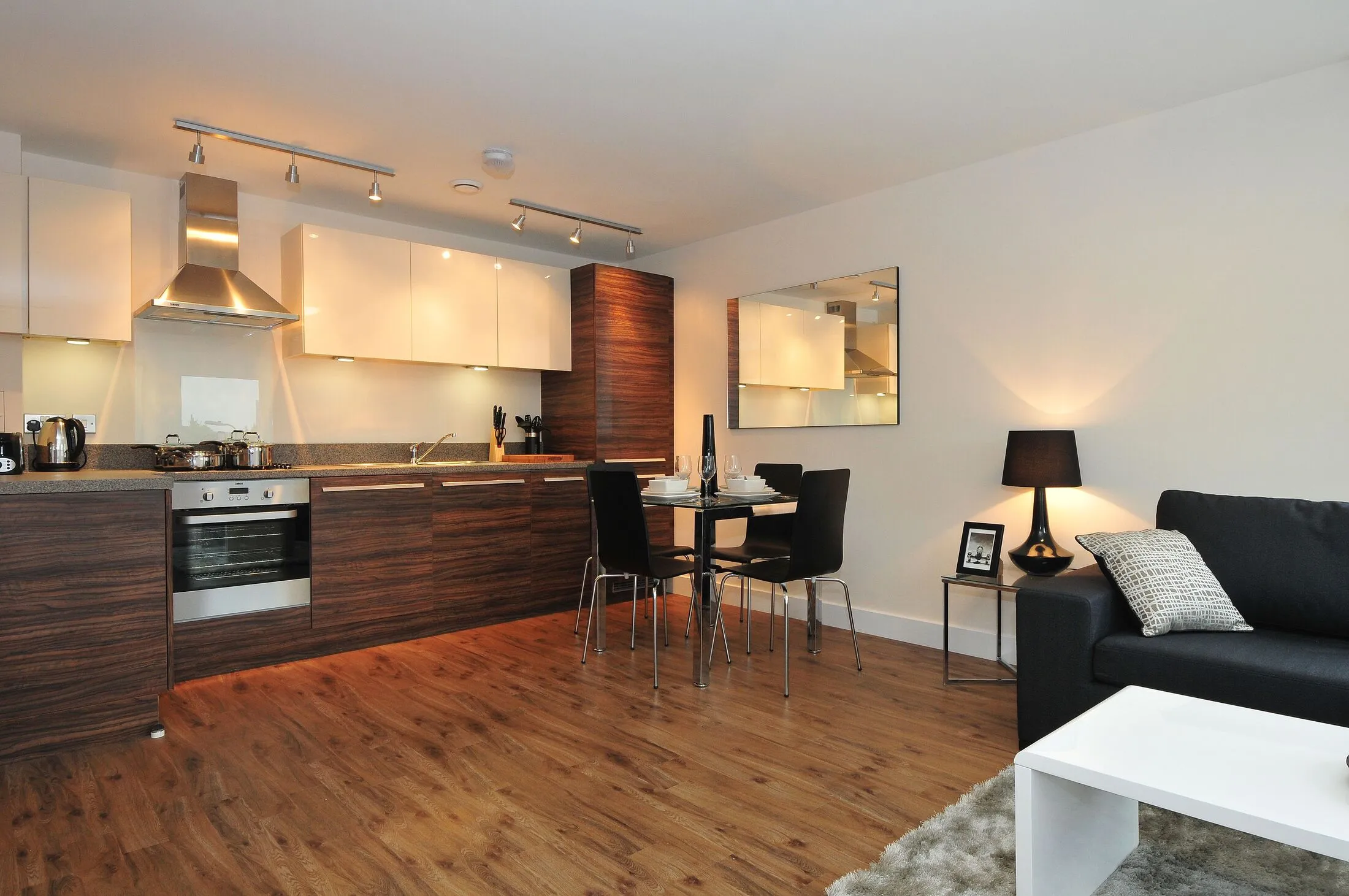 Flat Merrick Road in Greater London