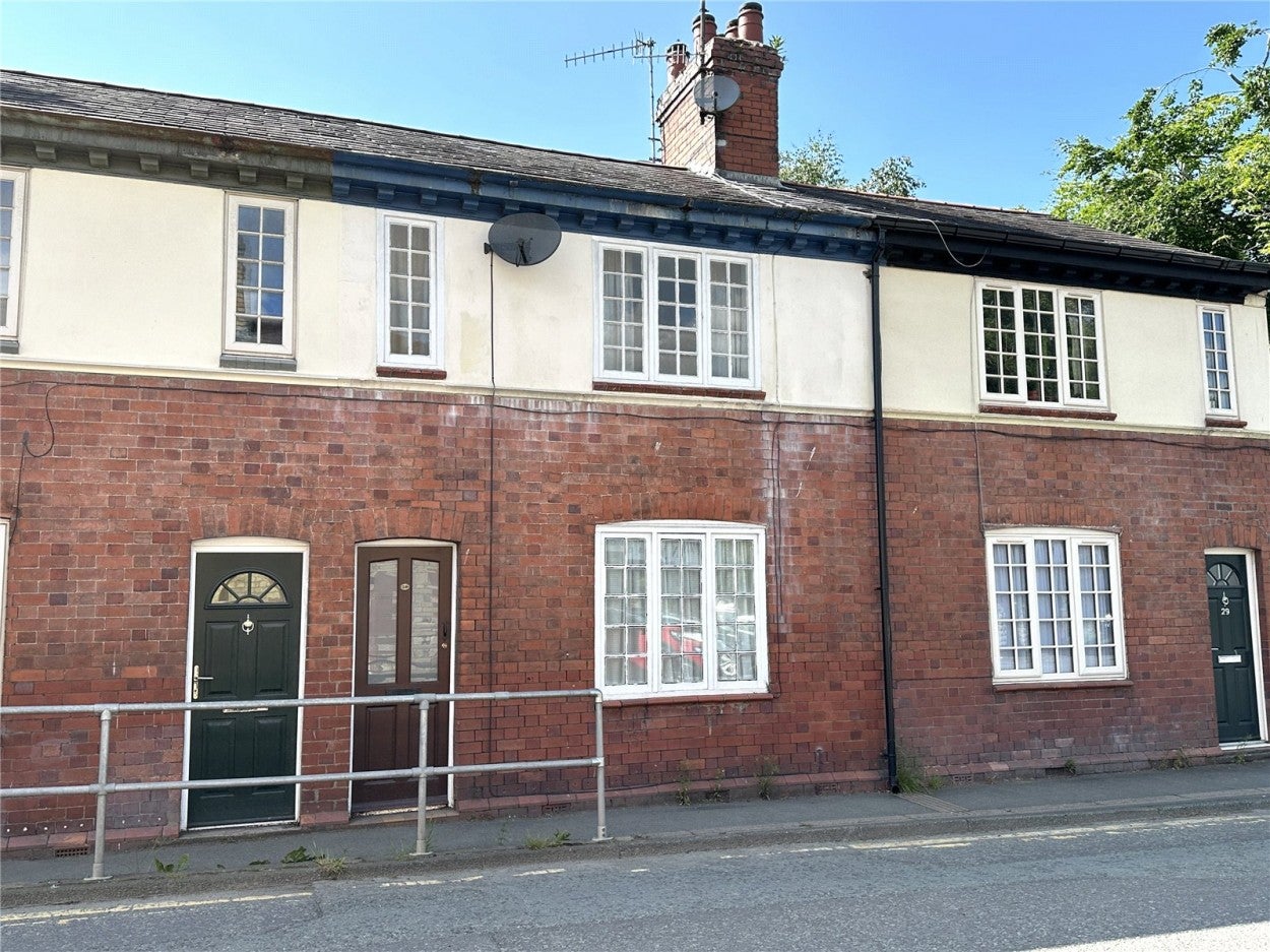 House Long Bridge Street in Llanidloes