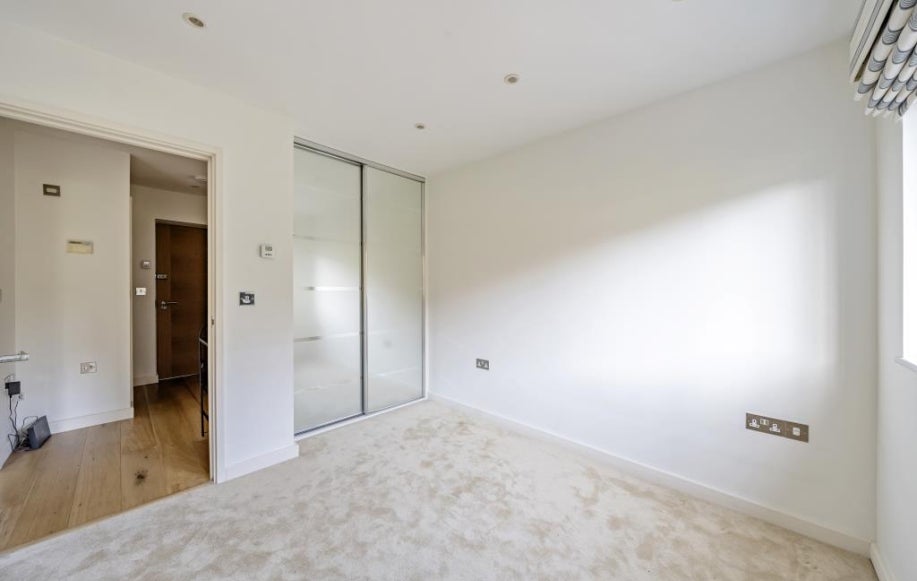 Flat Cumnor Hill in Cumnor