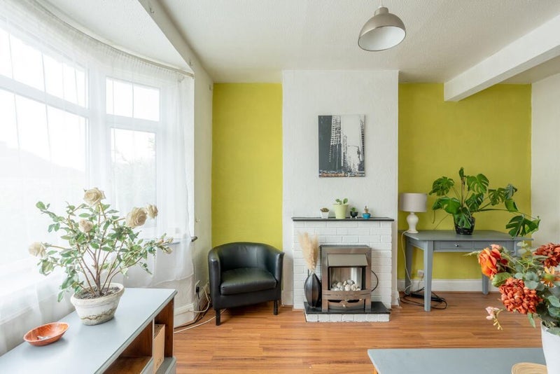 Room Branksome Crescent in Bristol