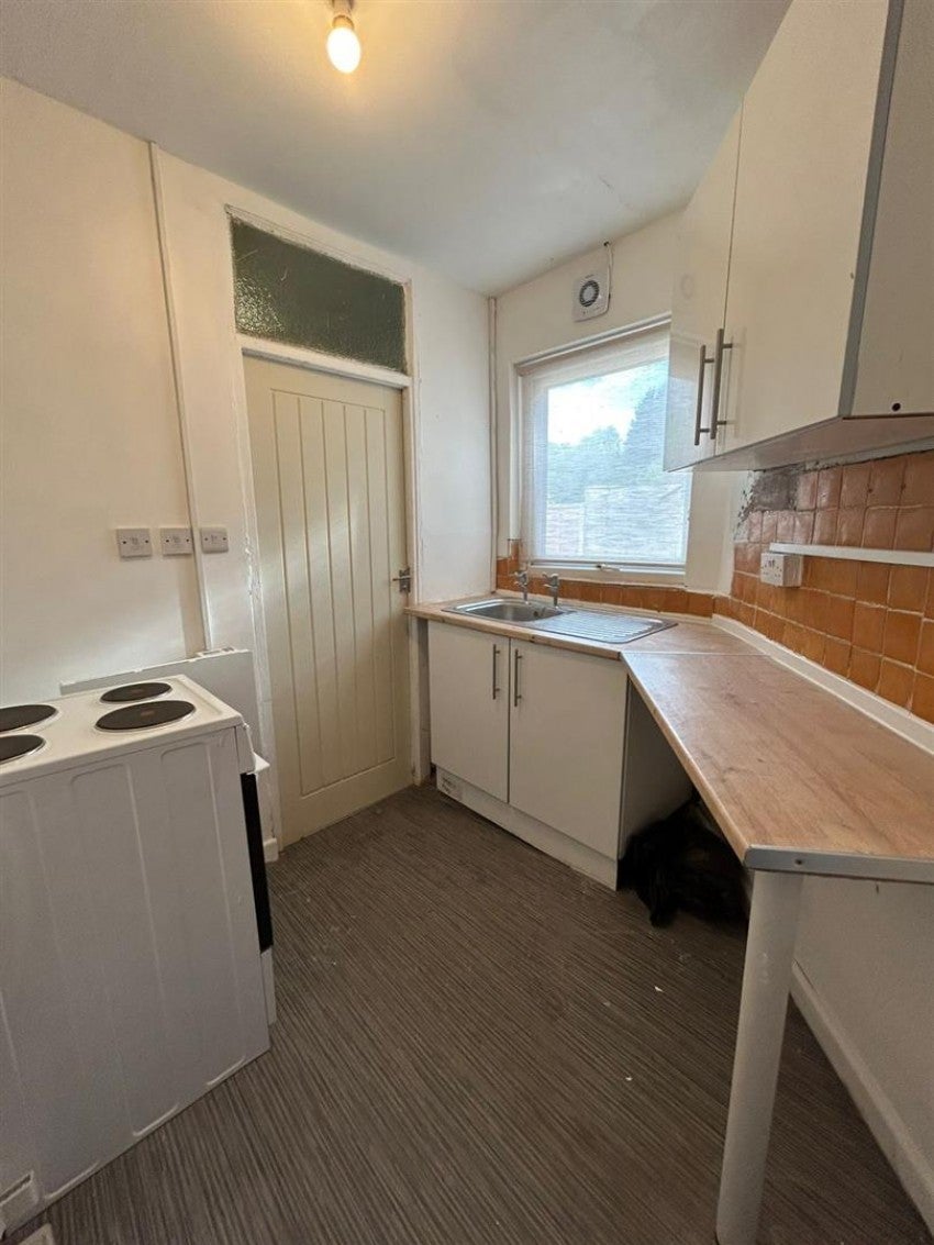 Flat Yew Street in Salford