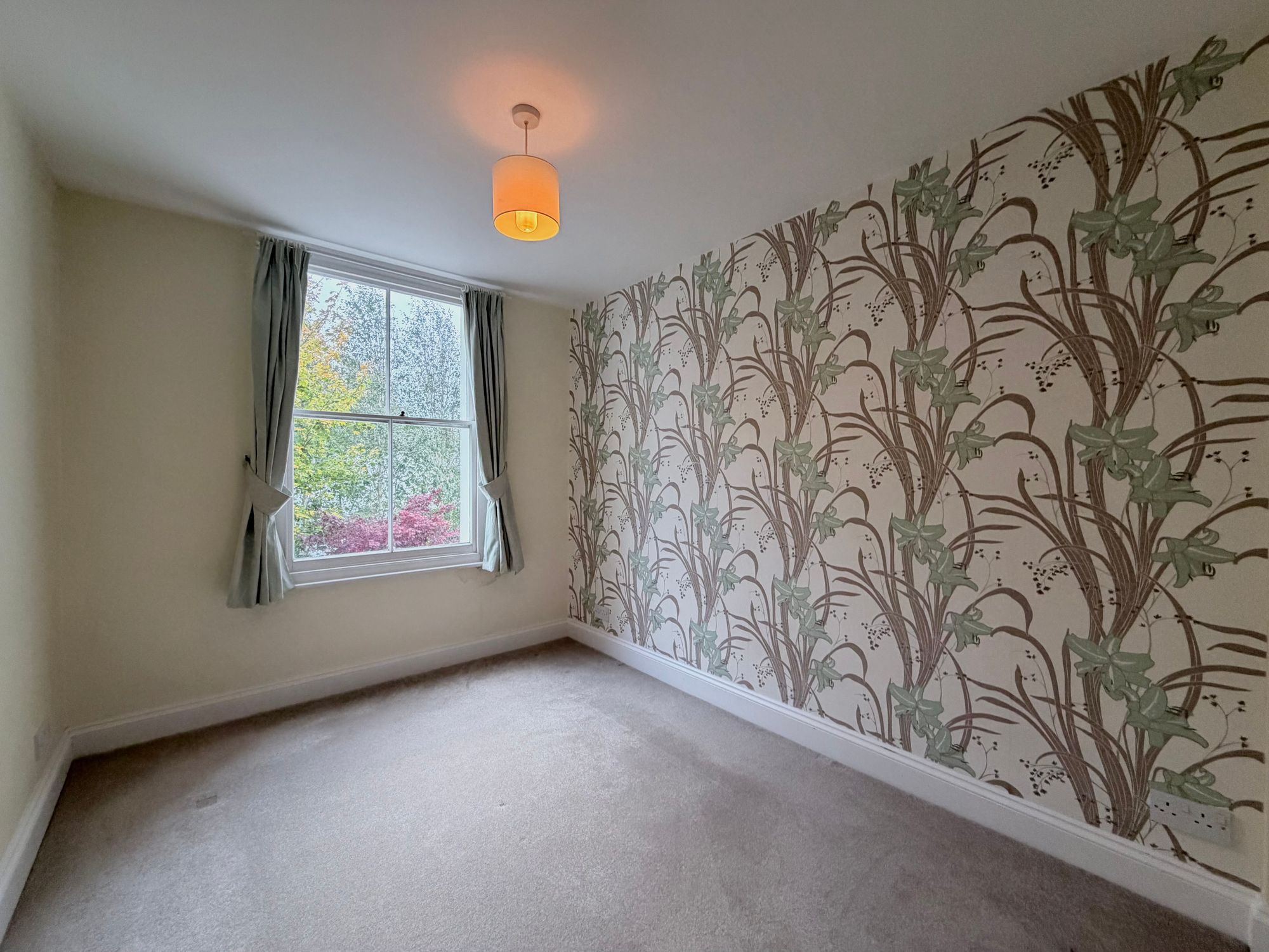 Flat Grove Hill Gardens in Tunbridge Wells