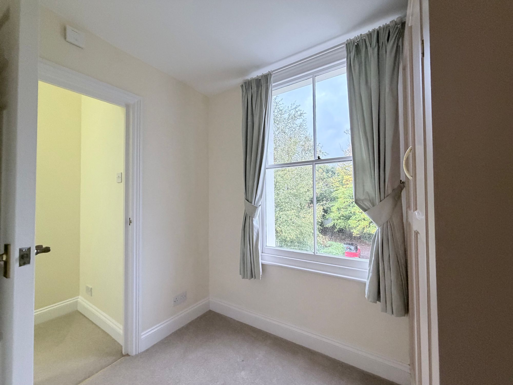 Flat Grove Hill Gardens in Tunbridge Wells