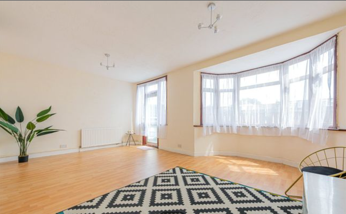 Flat Billet Road in Greater London