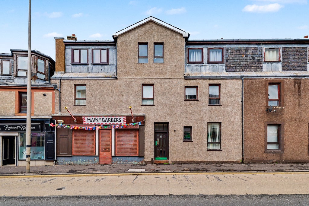Flat Gogo Street in Largs