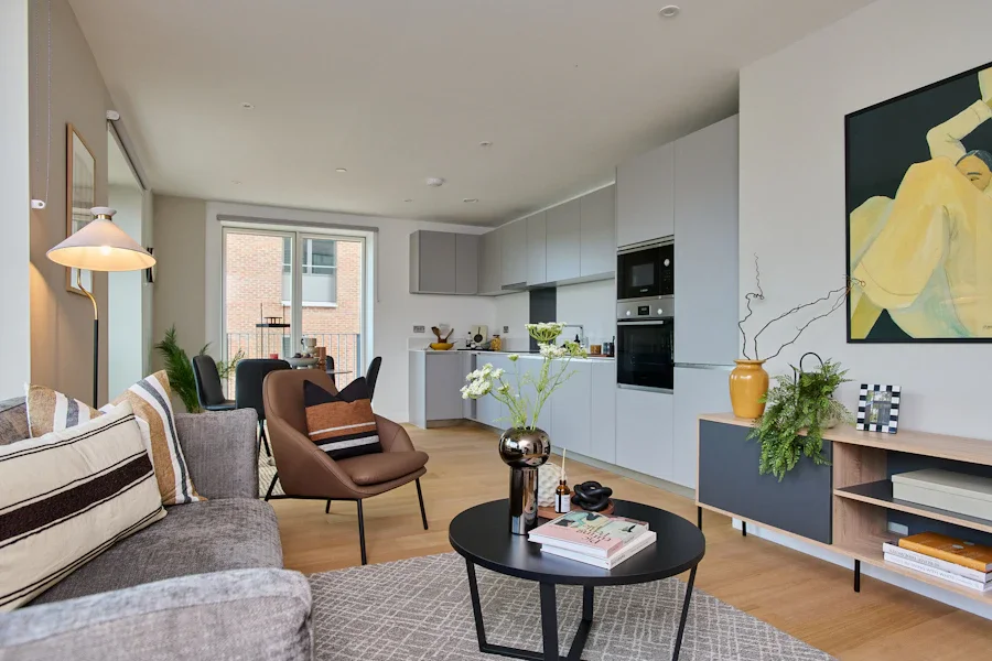 Flat Hale Wharf in Greater London