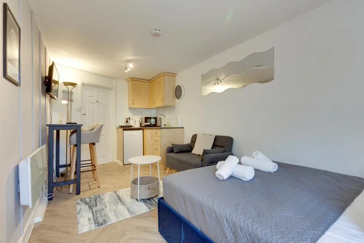 Flat Peverel Road in Cambridge