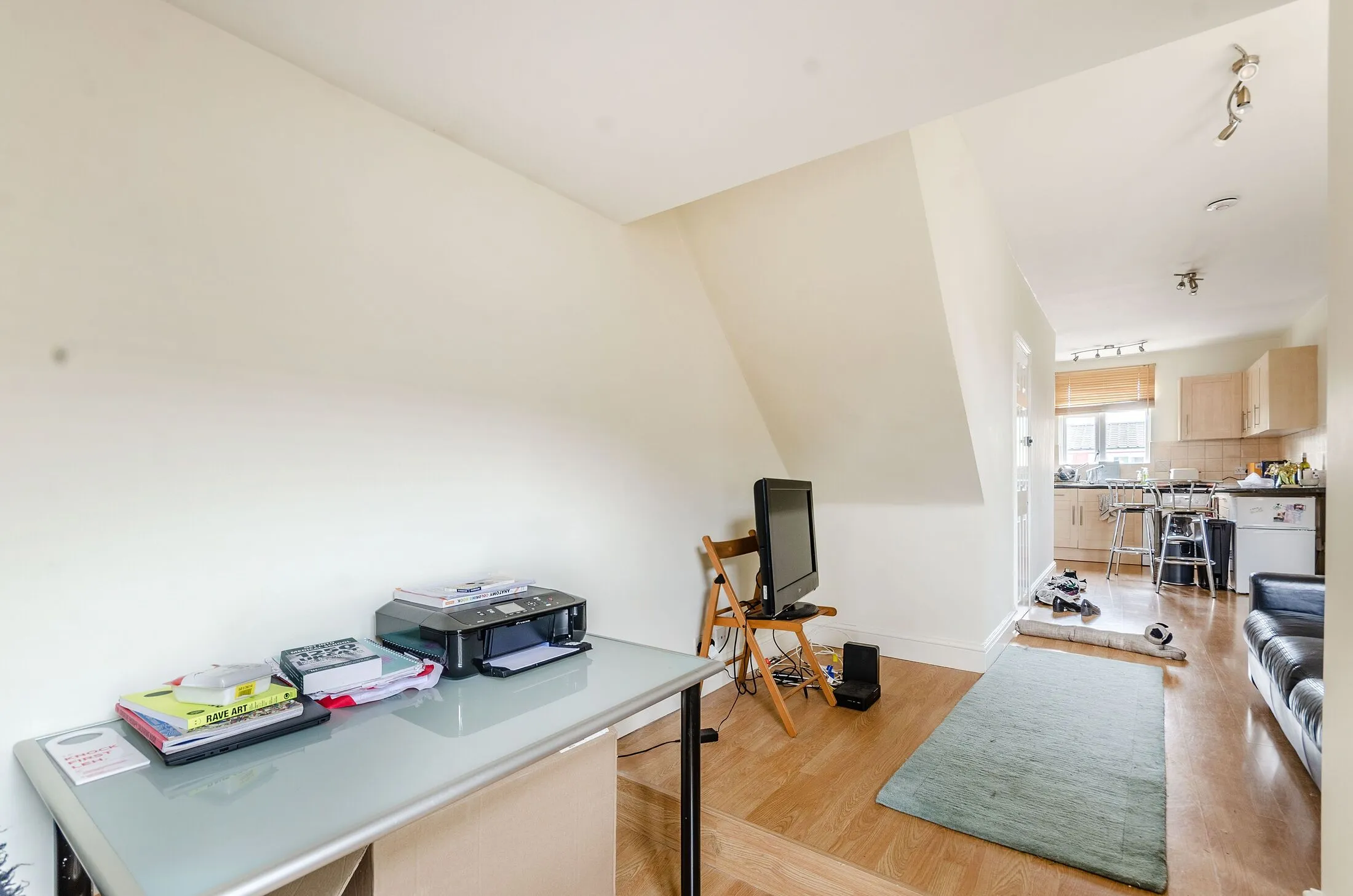 Flat Oldridge Road in Greater London