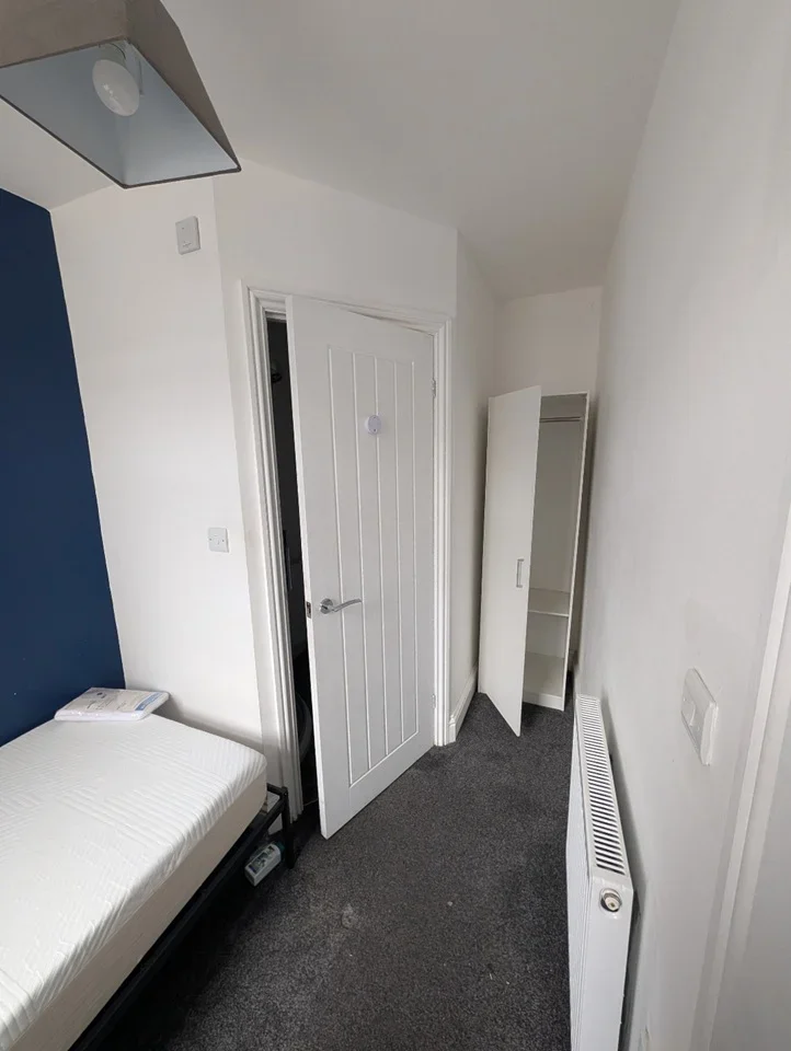 Room Surrey Street in Middlesbrough