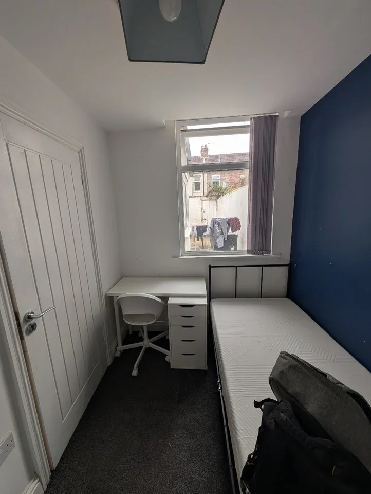 Room Surrey Street in Middlesbrough