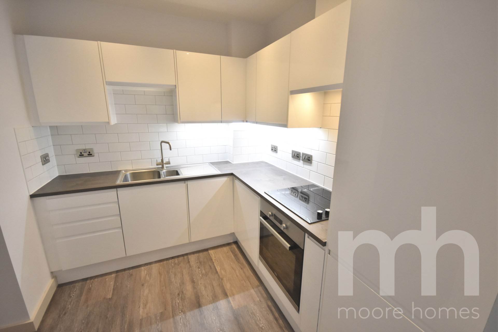 Flat First Avenue in Poynton
