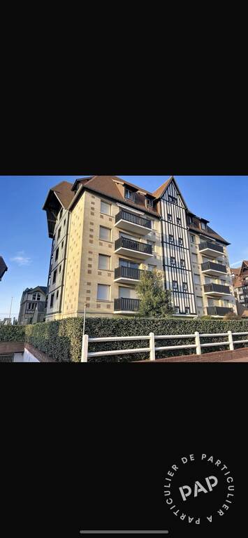 Flat Place Louis Armand in Deauville