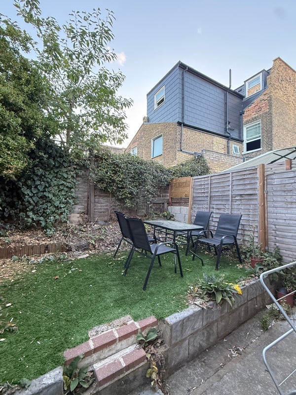 Room Glyn Road in Greater London