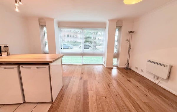 Flat Corkran Road in London