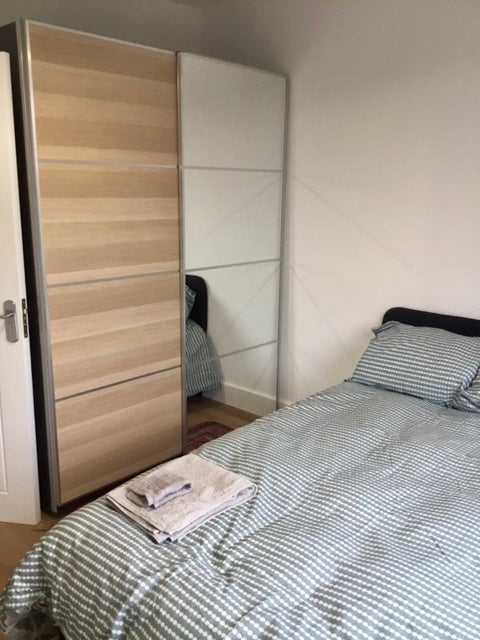 Room Comery Avenue in Nottingham