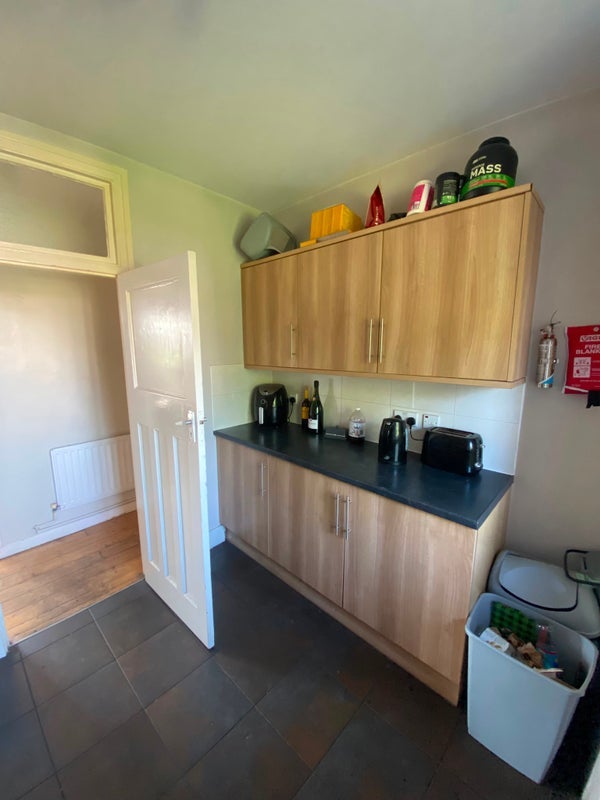 Room Fairfield Drive in Greater London