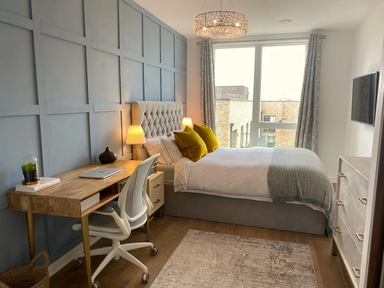 Flat Madeira Street in Greater London