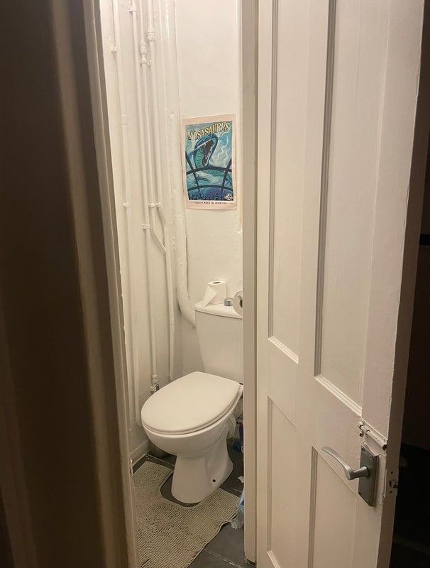 Room Amhurst Road in Greater London