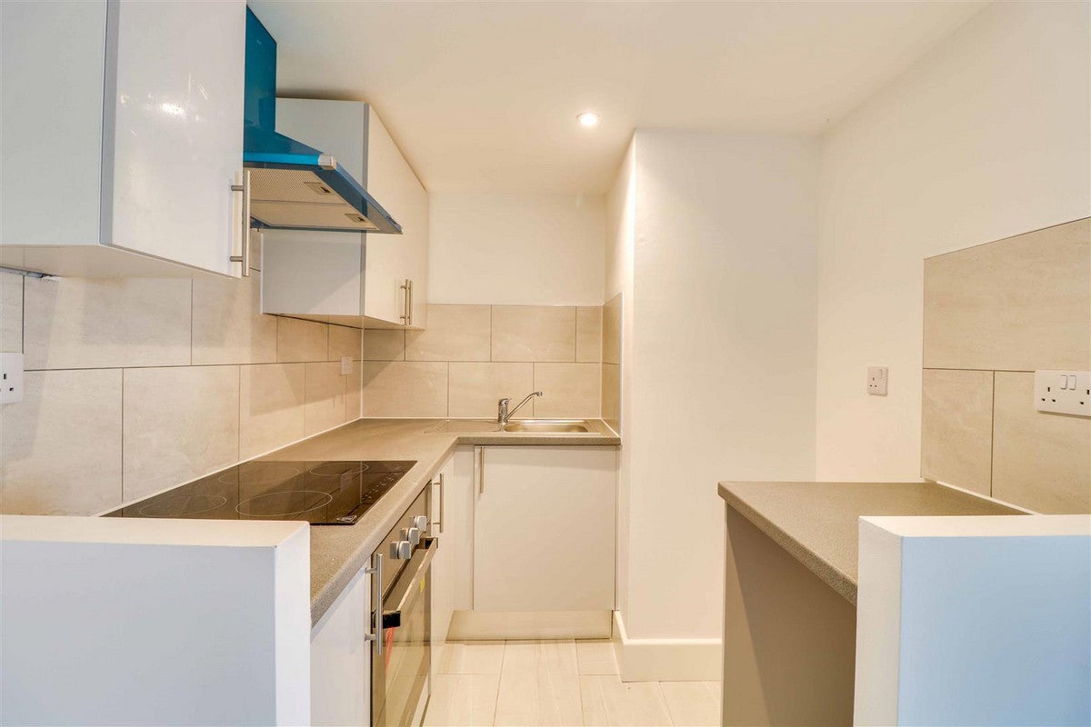 Flat Newington Avenue in Southend-on-Sea
