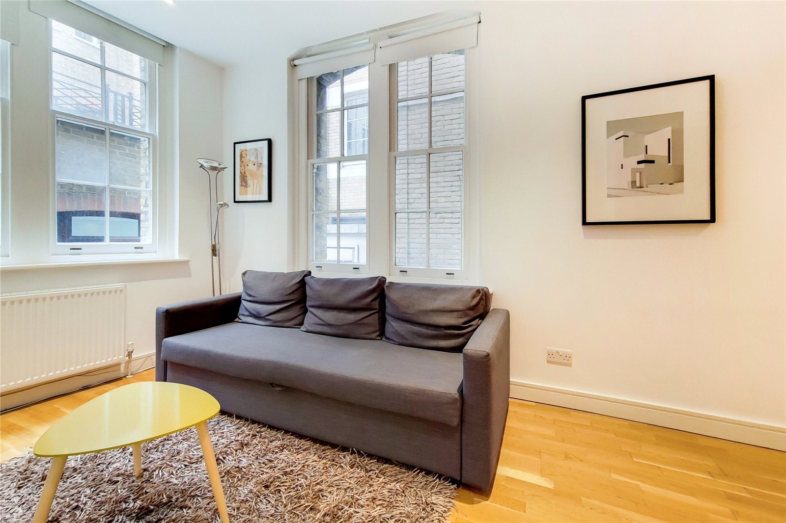 Flat Carter Lane in City of London