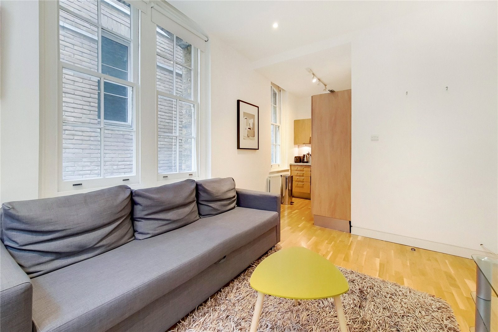 Flat Carter Lane in City of London
