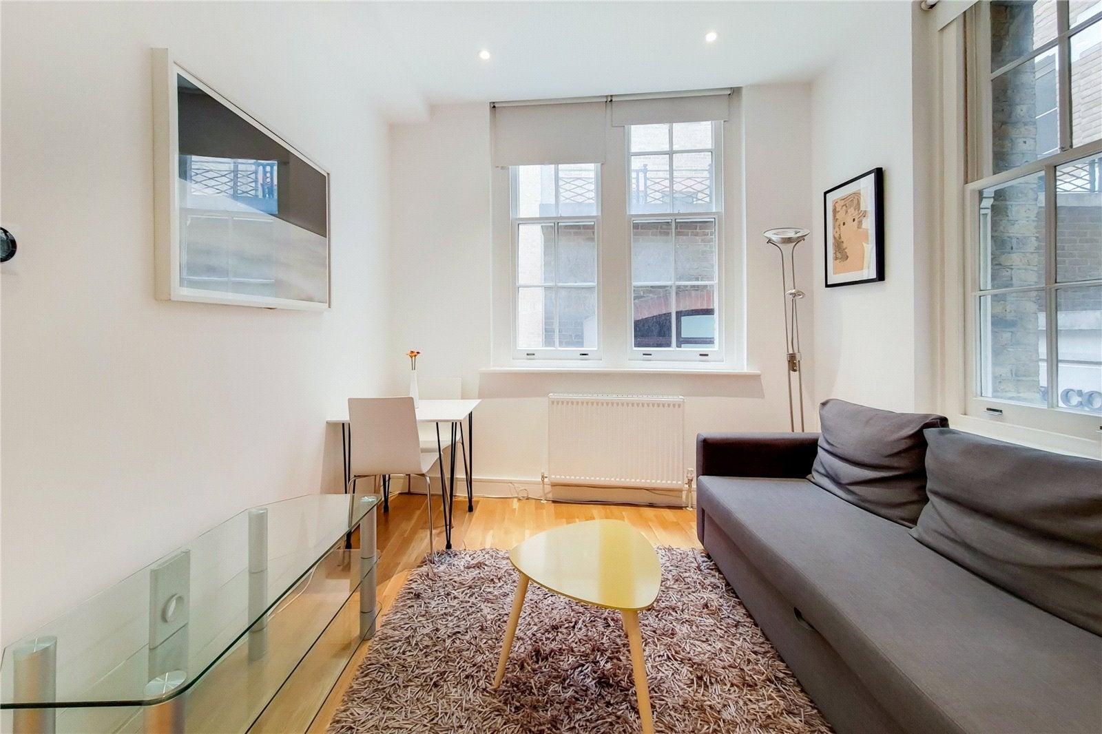 Flat Carter Lane in City of London