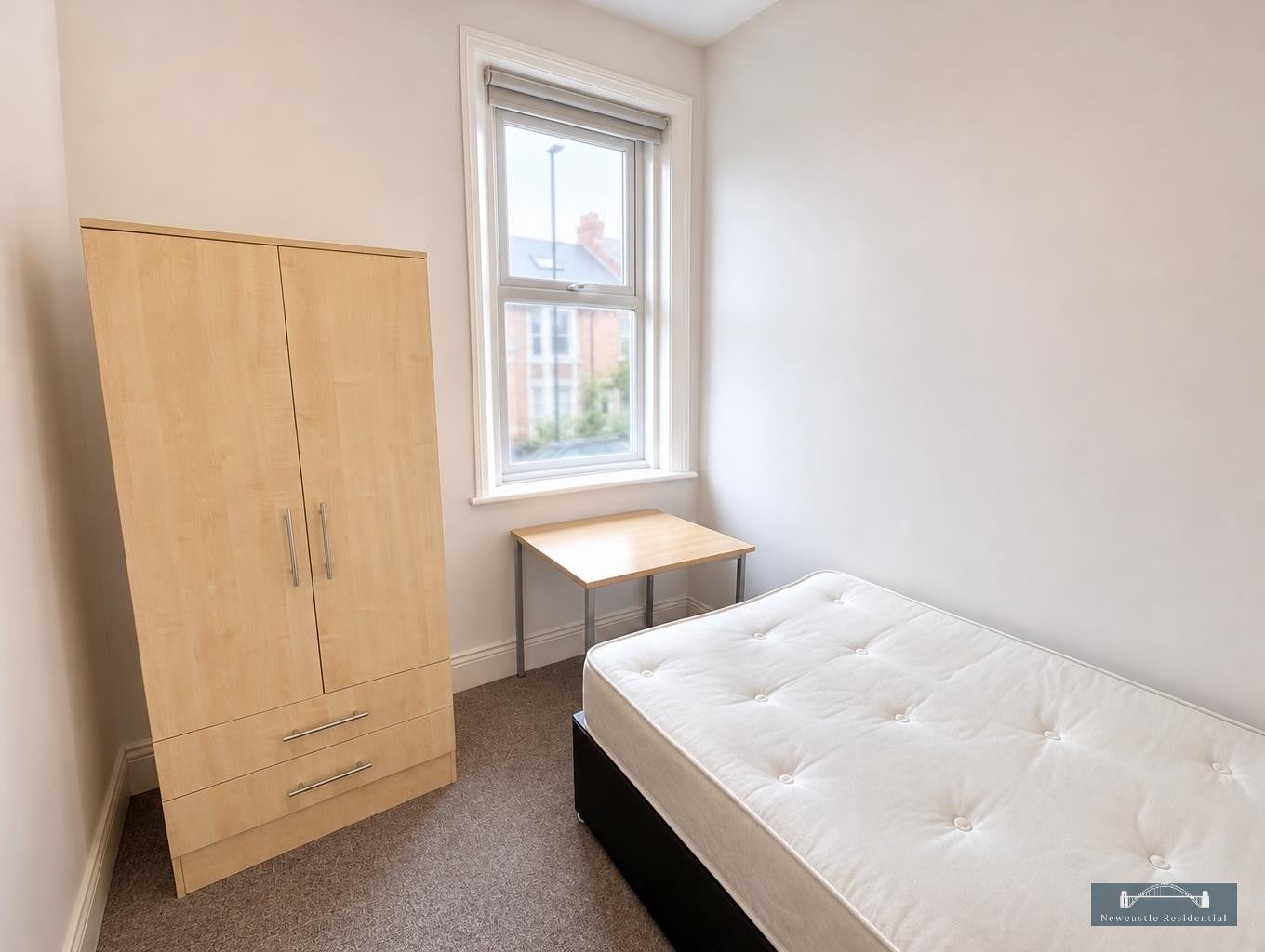 Flat Warwick Street in Newcastle upon Tyne