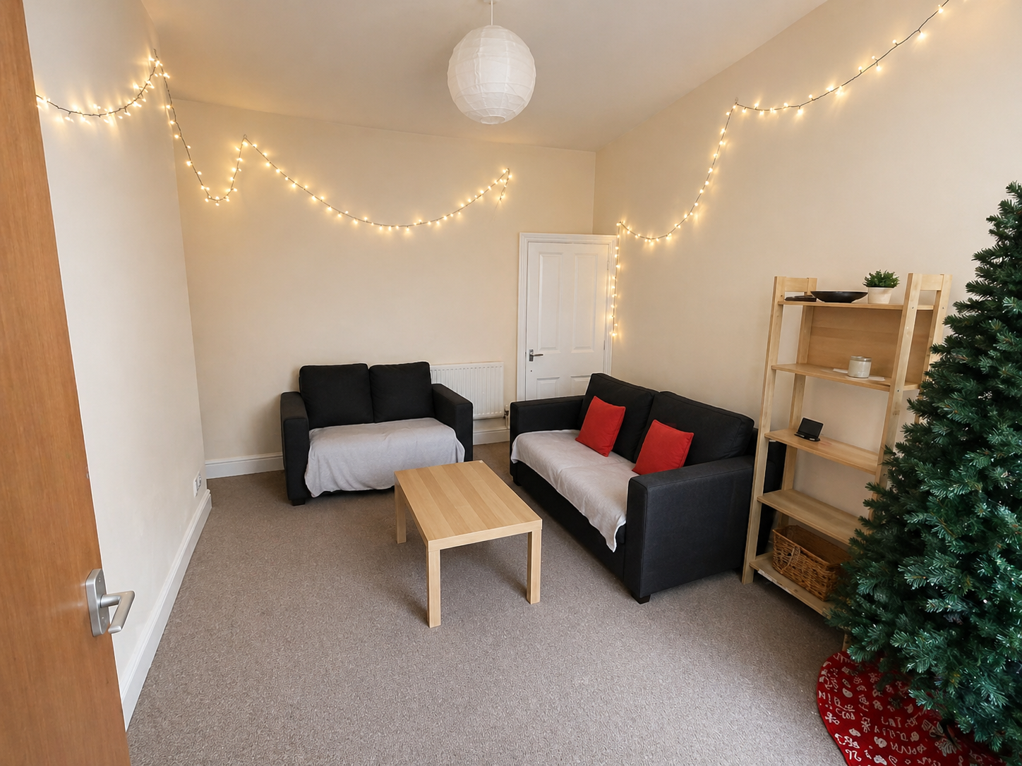 Flat Warwick Street in Newcastle upon Tyne