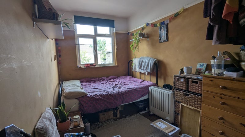 Room Monks Park Avenue in Bristol