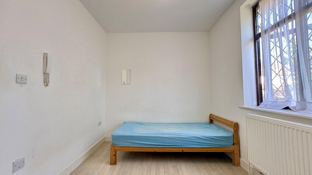 Room Elmer Gardens in Greater London
