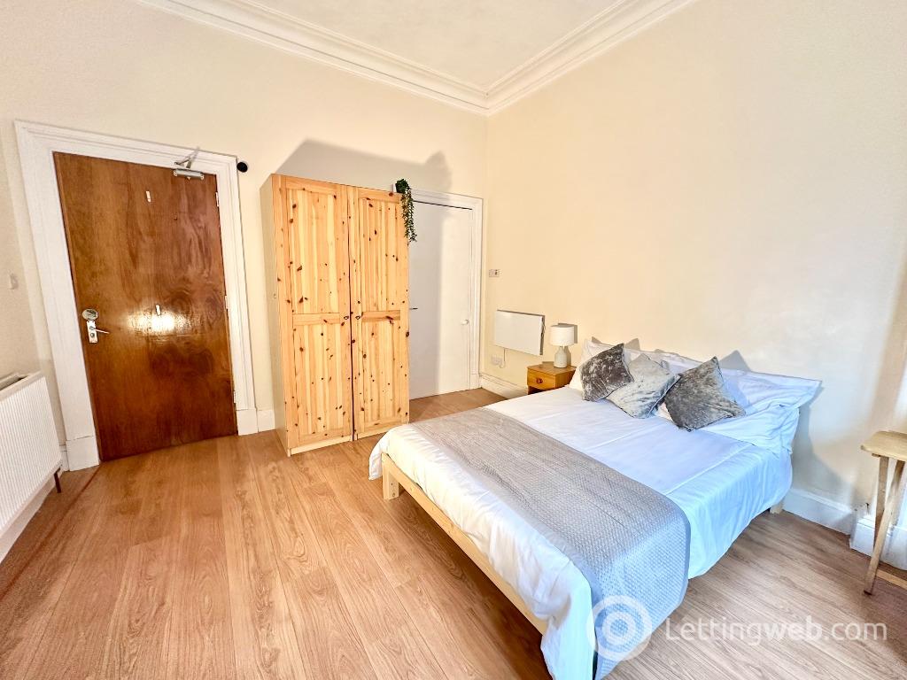 Flat Cartvale Road in Glasgow