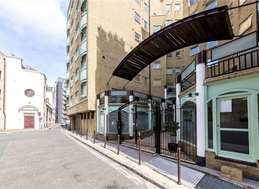 Flat Bermondsey Wall West in Greater London