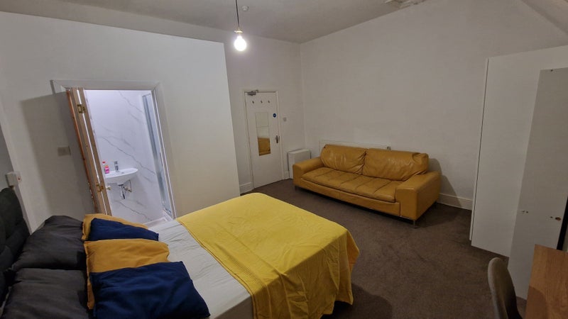 Room Barras Lane in Coventry