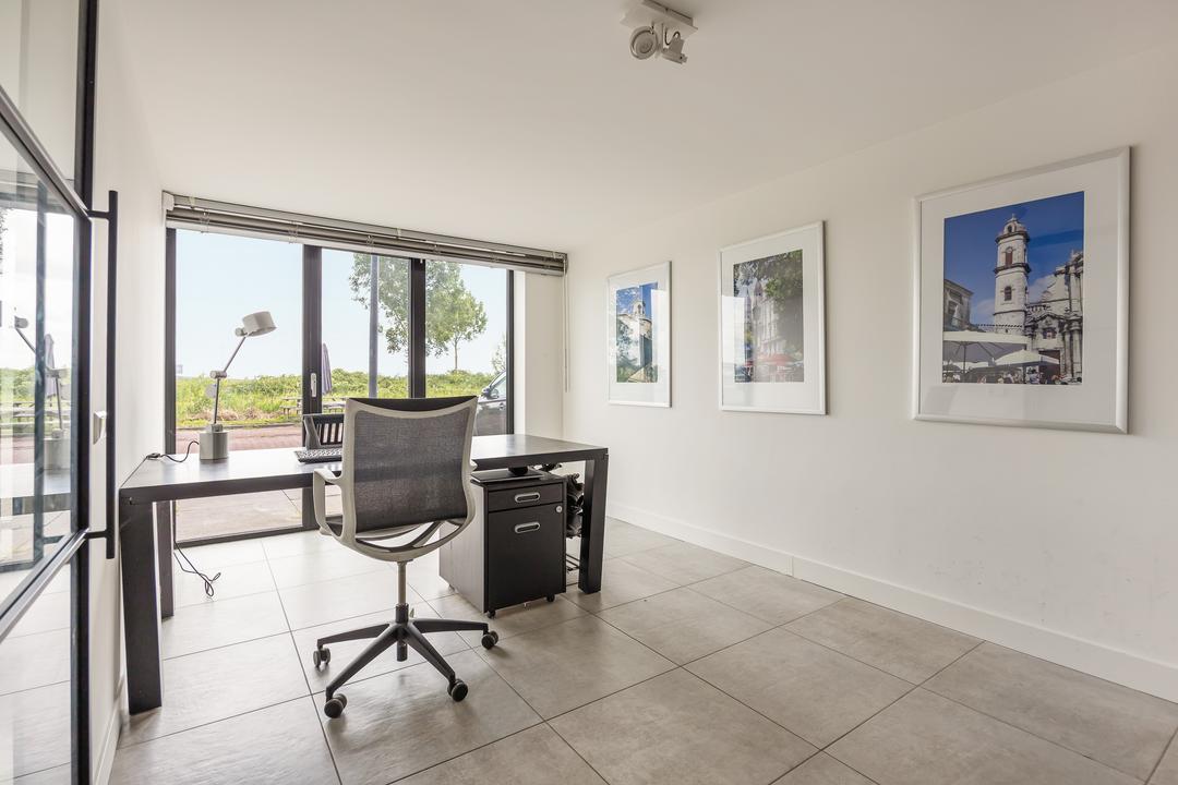 Tussenwoning te koop: Kea Boumanstraat 98, Amsterdam