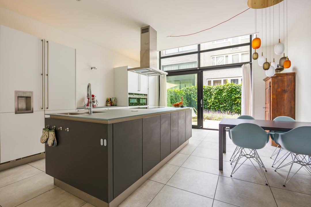 Tussenwoning te koop: Kea Boumanstraat 98, Amsterdam
