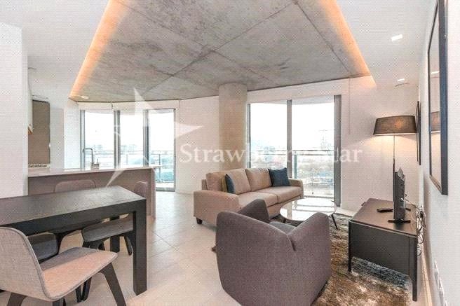 Flat Silvertown Way in Greater London