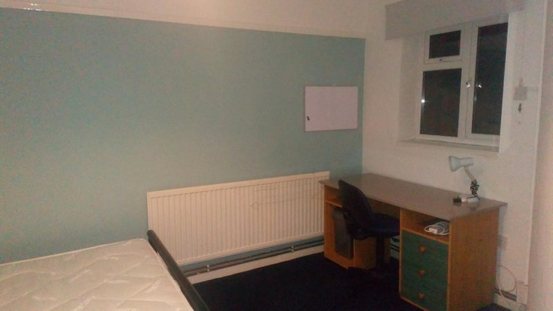 Room Alan Moss Road in Charnwood