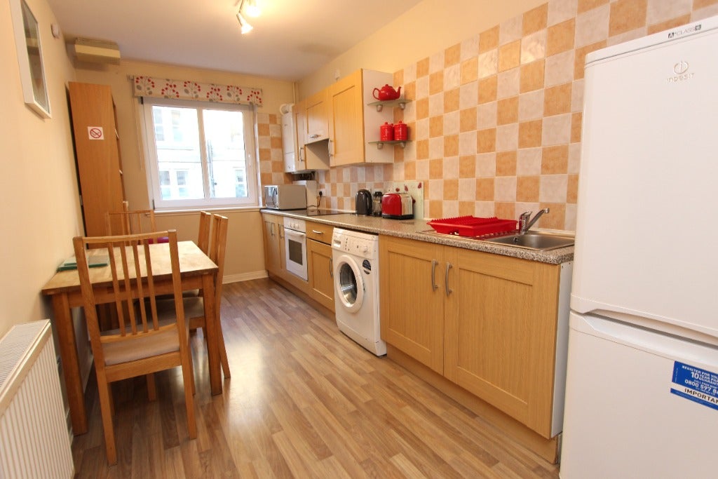 Flat Waverley Park in City of Edinburgh