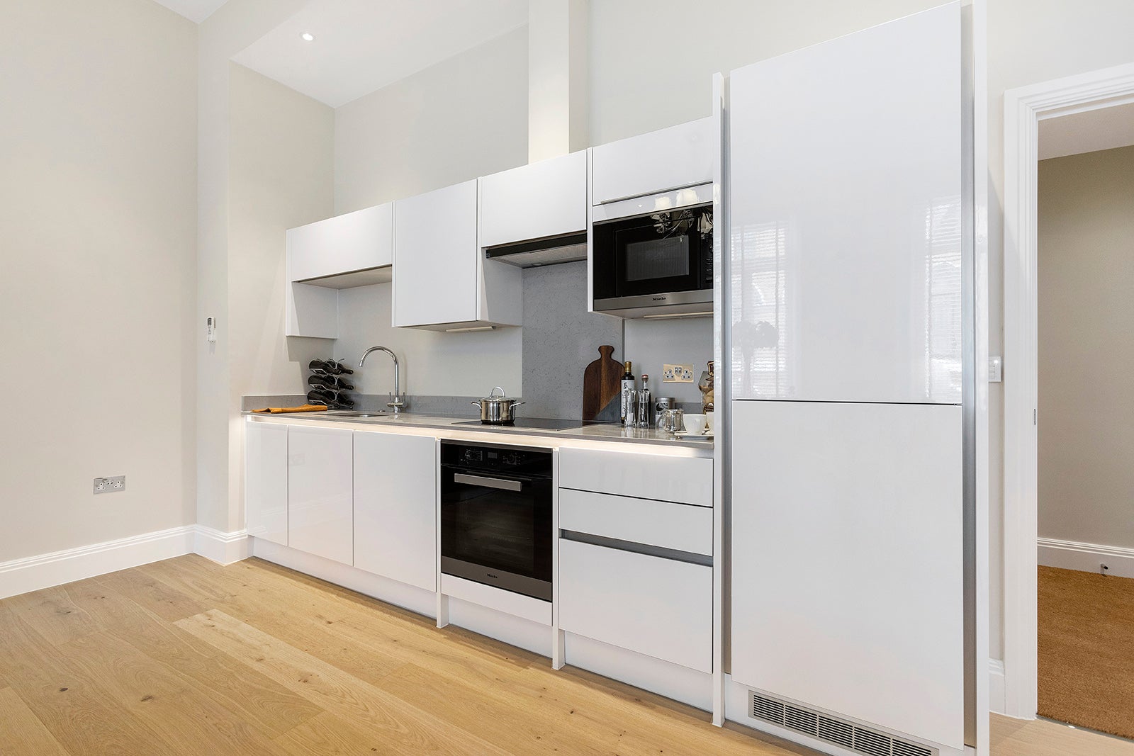 Flat Strand in City of Westminster