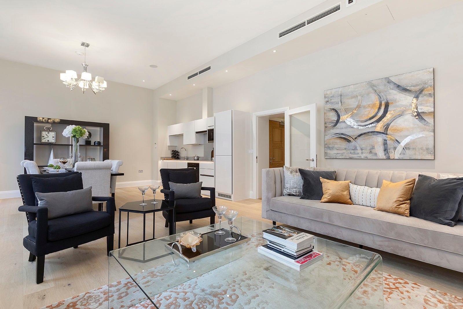 Flat Strand in City of Westminster