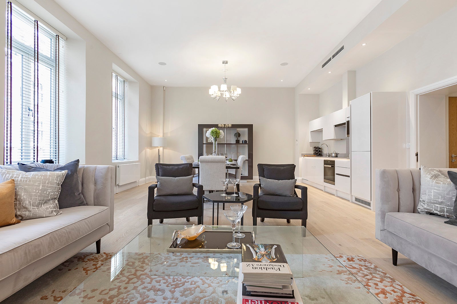 Flat Strand in City of Westminster
