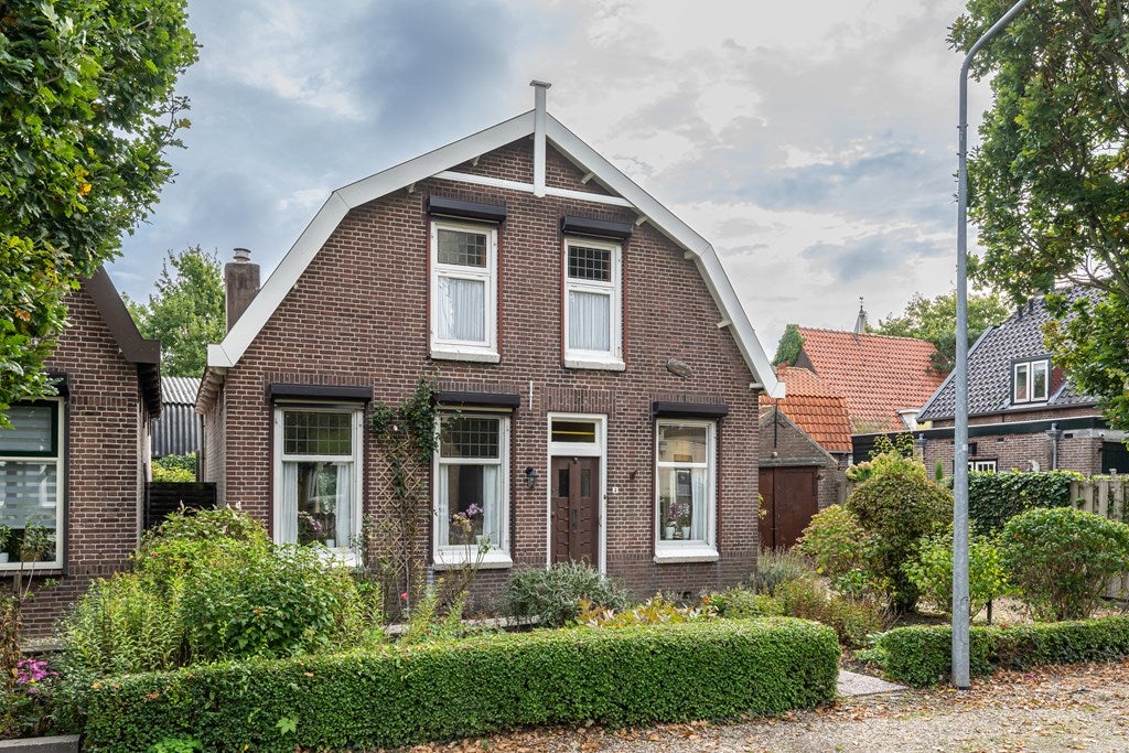 Huis Julianalaan 2 in Dirksland