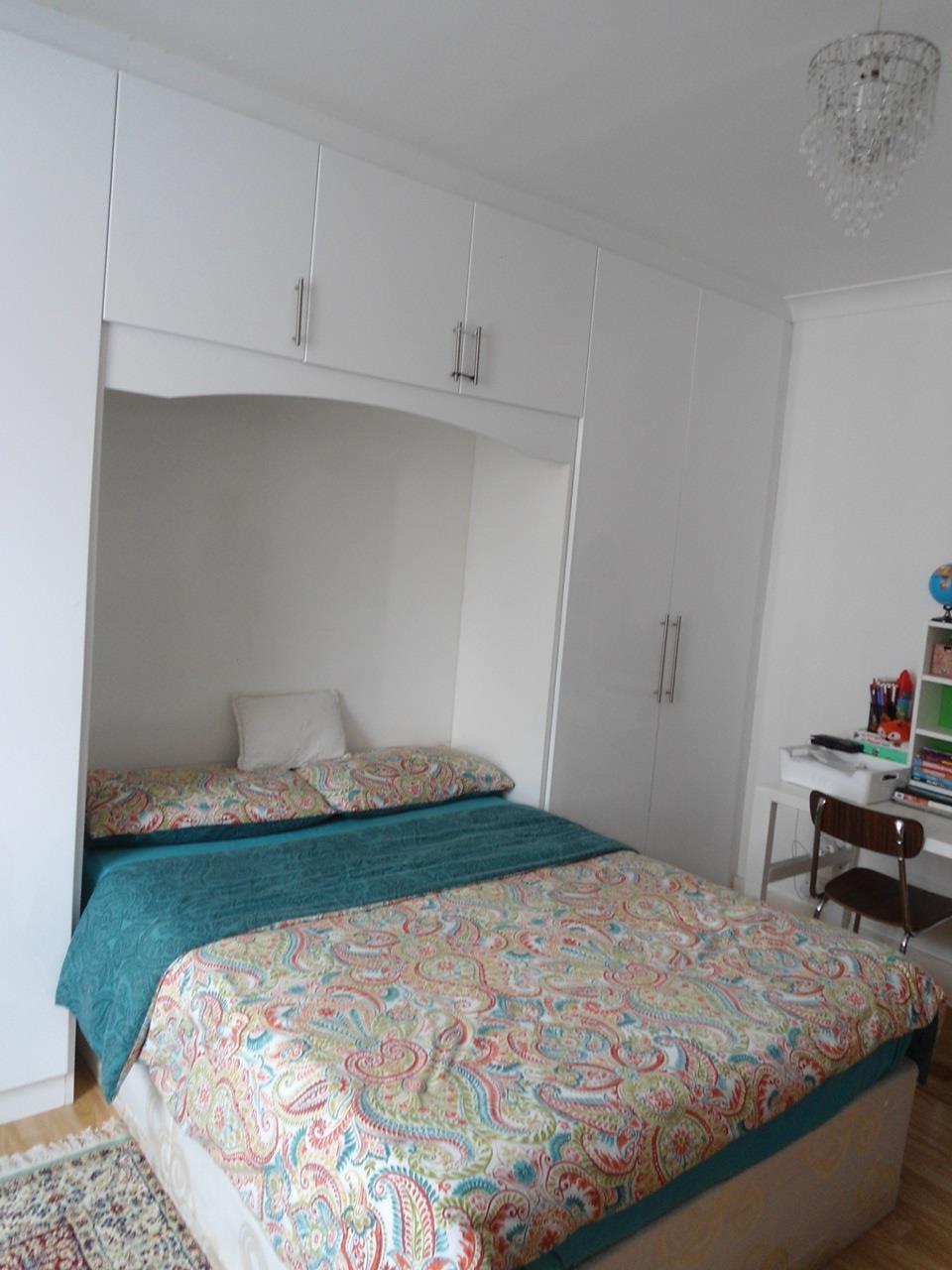 Flat Cecil Road in Greater London