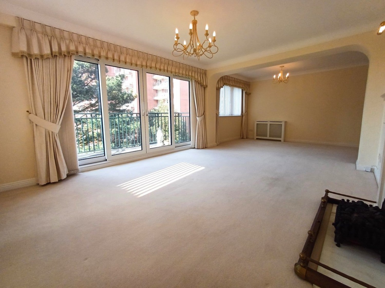 Flat Manor Road in Bournemouth