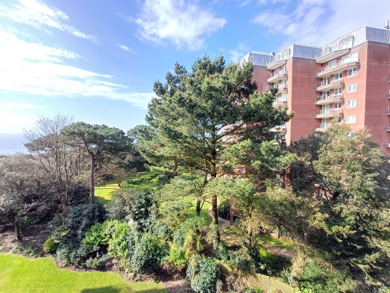Flat Manor Road in Bournemouth