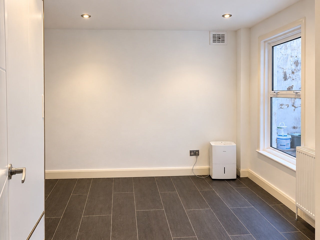 Flat Chippenham Road in City of Westminster