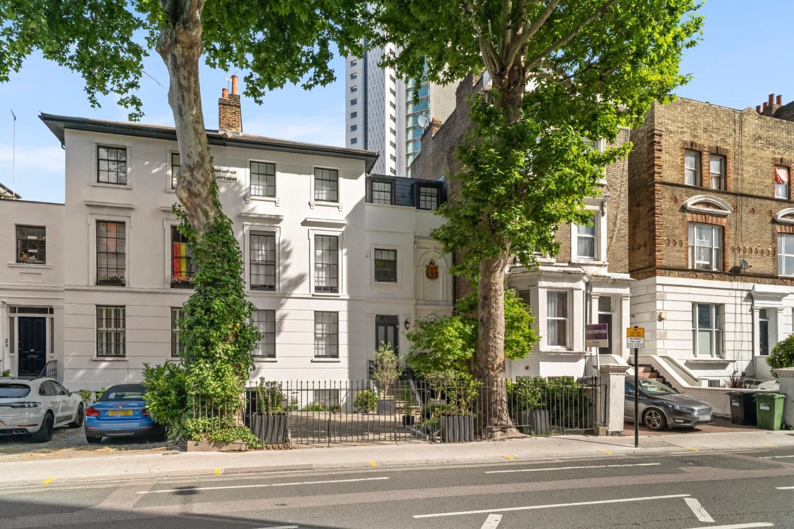 Flat Lillie Road in Greater London