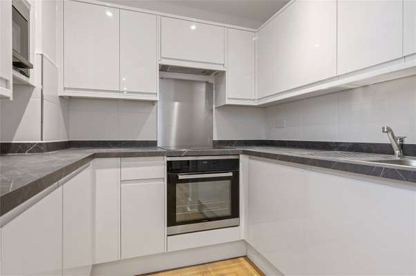 Flat Fleet Street in City of London